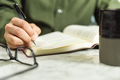 NIV, Journal the Word Bible, Leathersoft, Brown, Red Letter, Comfort Print: Reflect, Take Notes, or Create Art Next to Your Favorite Verses