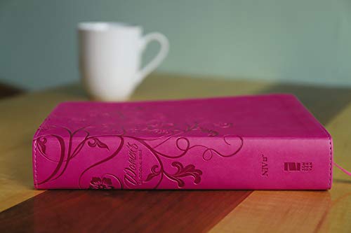 NIV, Women's Devotional Bible, Leathersoft, Pink