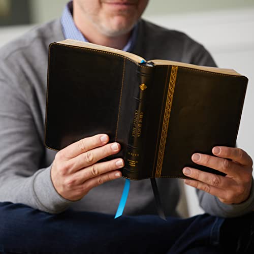 NRSVCE, Great Quotes Catholic Bible, Leathersoft, Black, Comfort Print: Holy Bible