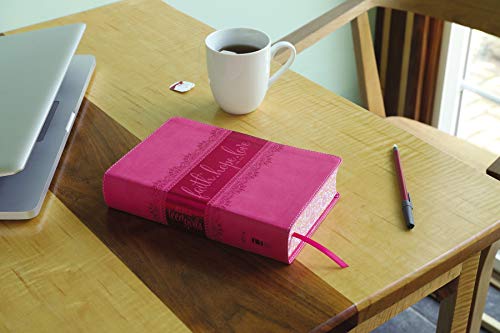 NIV, Bible for Teen Girls, Leathersoft, Pink, Printed Page Edges: Growing in Faith, Hope, and Love