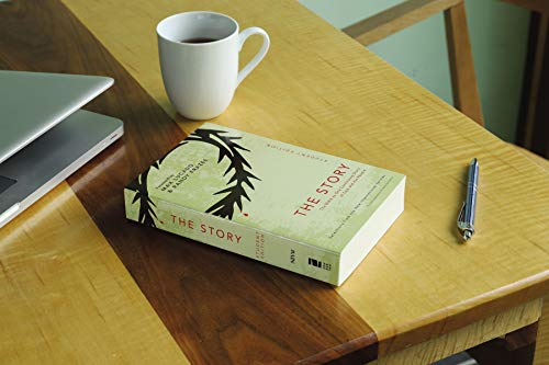 NIV The Story Student Edition, Paperback: The Bible as One Continuing Story of God and His People