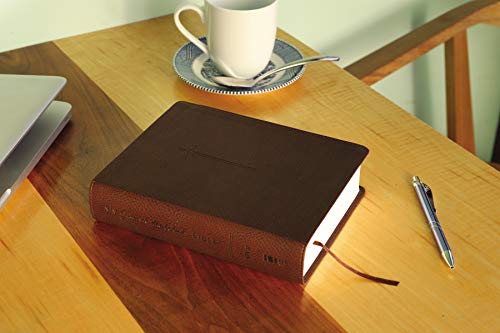 NIV, Journal the Word Bible, Leathersoft, Brown, Red Letter, Comfort Print: Reflect, Take Notes, or Create Art Next to Your Favorite Verses