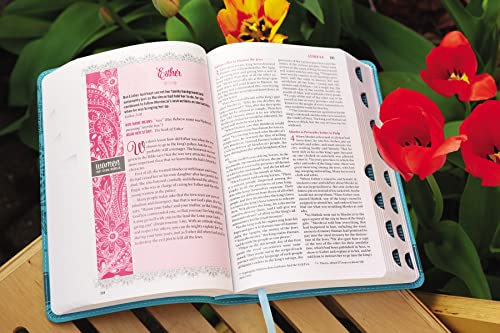 NIV, Bible for Teen Girls, Leathersoft, Blue, Thumb Indexed Tabs: Growing in Faith, Hope, and Love