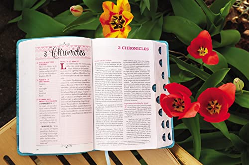 NIV, Bible for Teen Girls, Leathersoft, Blue, Thumb Indexed Tabs: Growing in Faith, Hope, and Love