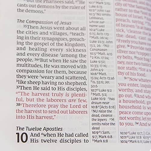 NKJV Holy Bible, Giant Print Center-Column Reference Bible, Black Leathersoft, Thumb Indexed, 72,000+ Cross References, Red Letter, Comfort Print: New King James Version