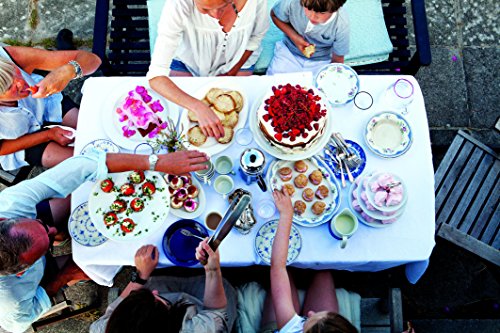 Scandinavian Baking: Sweet and Savory Cakes and Bakes, for Bright Days and Cozy Nights