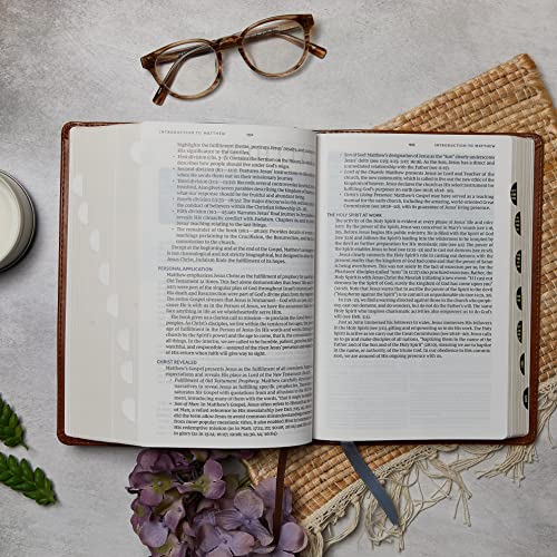 NKJV, Spirit-Filled Life Bible, Third Edition, Leathersoft, Brown, Thumb Indexed, Red Letter, Comfort Print: Kingdom Equipping Through the Power of the Word