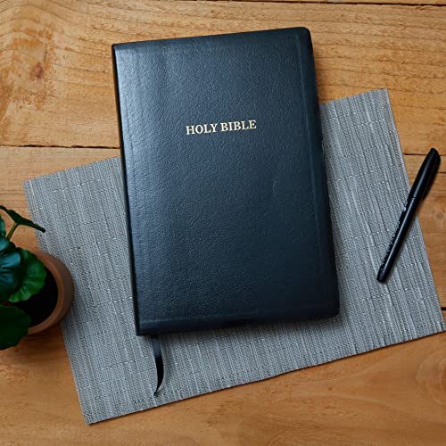 KJV Holy Bible, Super Giant Print Reference Bible, Black Leather-look, 43,000 Cross References, Red Letter, Comfort Print: King James Version