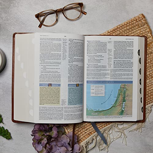 NKJV, Spirit-Filled Life Bible, Third Edition, Leathersoft, Brown, Thumb Indexed, Red Letter, Comfort Print: Kingdom Equipping Through the Power of the Word