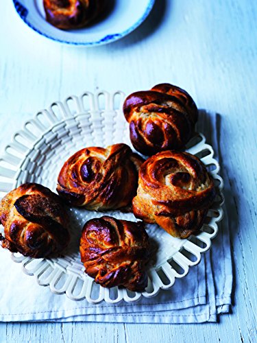 Scandinavian Baking: Sweet and Savory Cakes and Bakes, for Bright Days and Cozy Nights