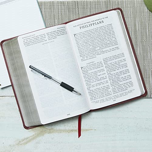NKJV, Thinline Reference Bible, Genuine Leather, Brown, Red Letter, Thumb Indexed, Comfort Print: Holy Bible, New King James Version