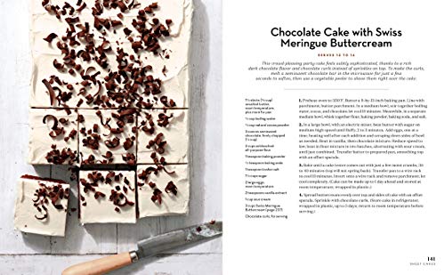 Martha Stewart's Cake Perfection: 100+ Recipes for the Sweet Classic, from Simple to Stunning: A Baking Book