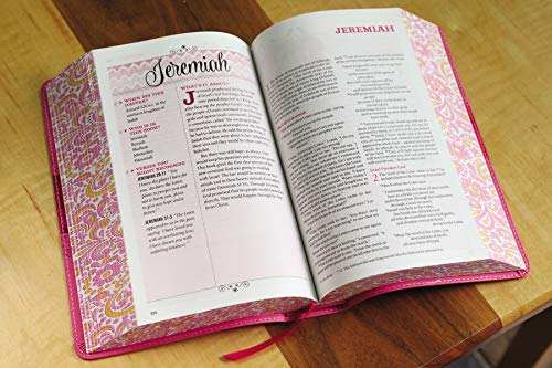 NIV, Bible for Teen Girls, Leathersoft, Pink, Printed Page Edges: Growing in Faith, Hope, and Love